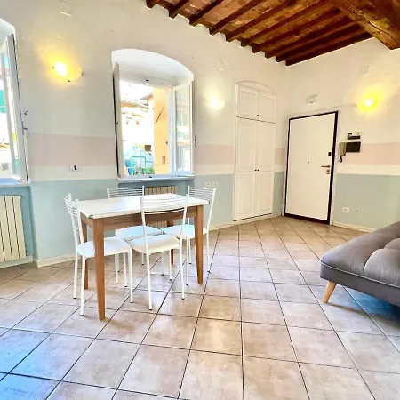 Tra Mare E Citta * Livorno